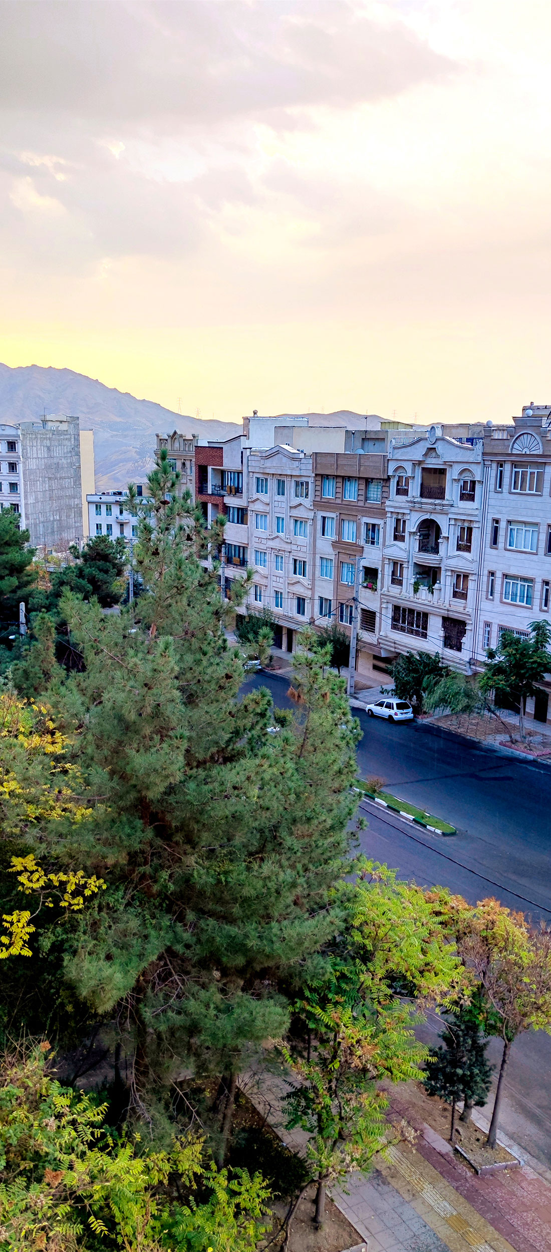 طلوع خورشید در خانهی جدید طلوع خورشید در خانهی جدید